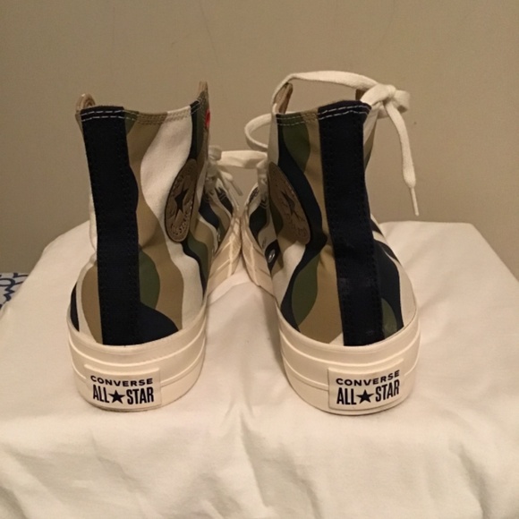 😜CONVERSE, women’s, new condition, see photos, minimal wear, size 9.5 - Picture 2 of 4